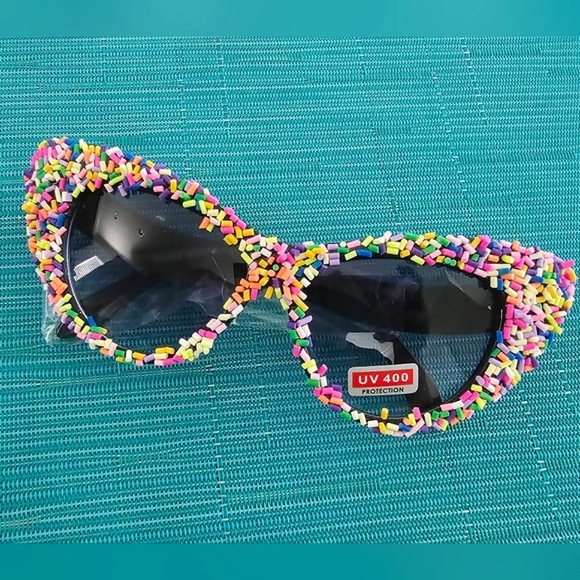 NEW Women's Sprinkle Cat Eye Fashion Sunglasses - Picture 3 of 11